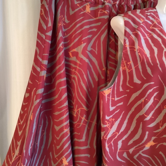 Gorgeous!  Exotic print lined vest and flair skirt… exquisitely handmade! - Picture 3 of 6